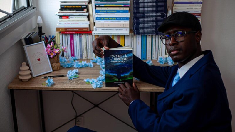 Khadim Bamba Sylla revient avec « Par-delà l’ombre épaisse de la nuit » : Un recueil de poèmes entre lyrisme et solipsisme