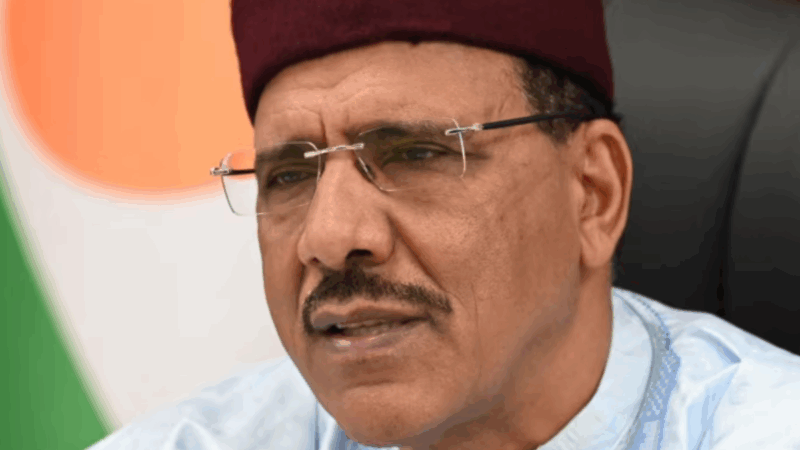 Niger : Deux ans après le coup d’État, Mohamed Bazoum reste prisonnier et symbole de résistance