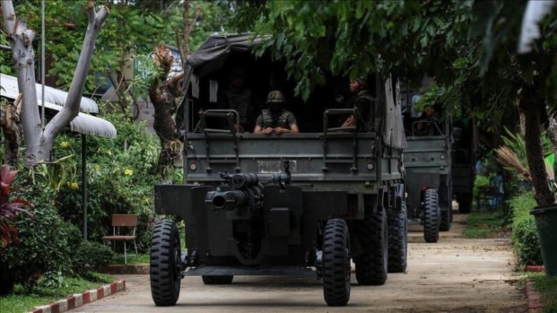 Thaïlande - Cambodge :  Nouveaux affrontements et accusations d'armes chimiques malgré la médiation malaisienne