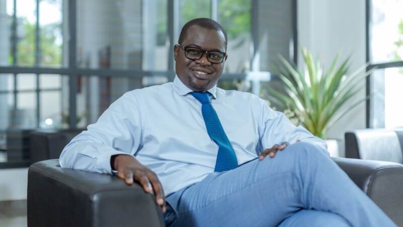 Le Dr Obeng, ambassadeur de la paix des NU, et les médias américains internationalisent l’affaire Khadim Ba
