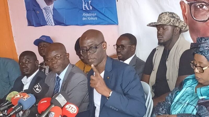 L29 et L30 : Les non-inscrits freinent, Thierno Alassane Sall accélère en solo