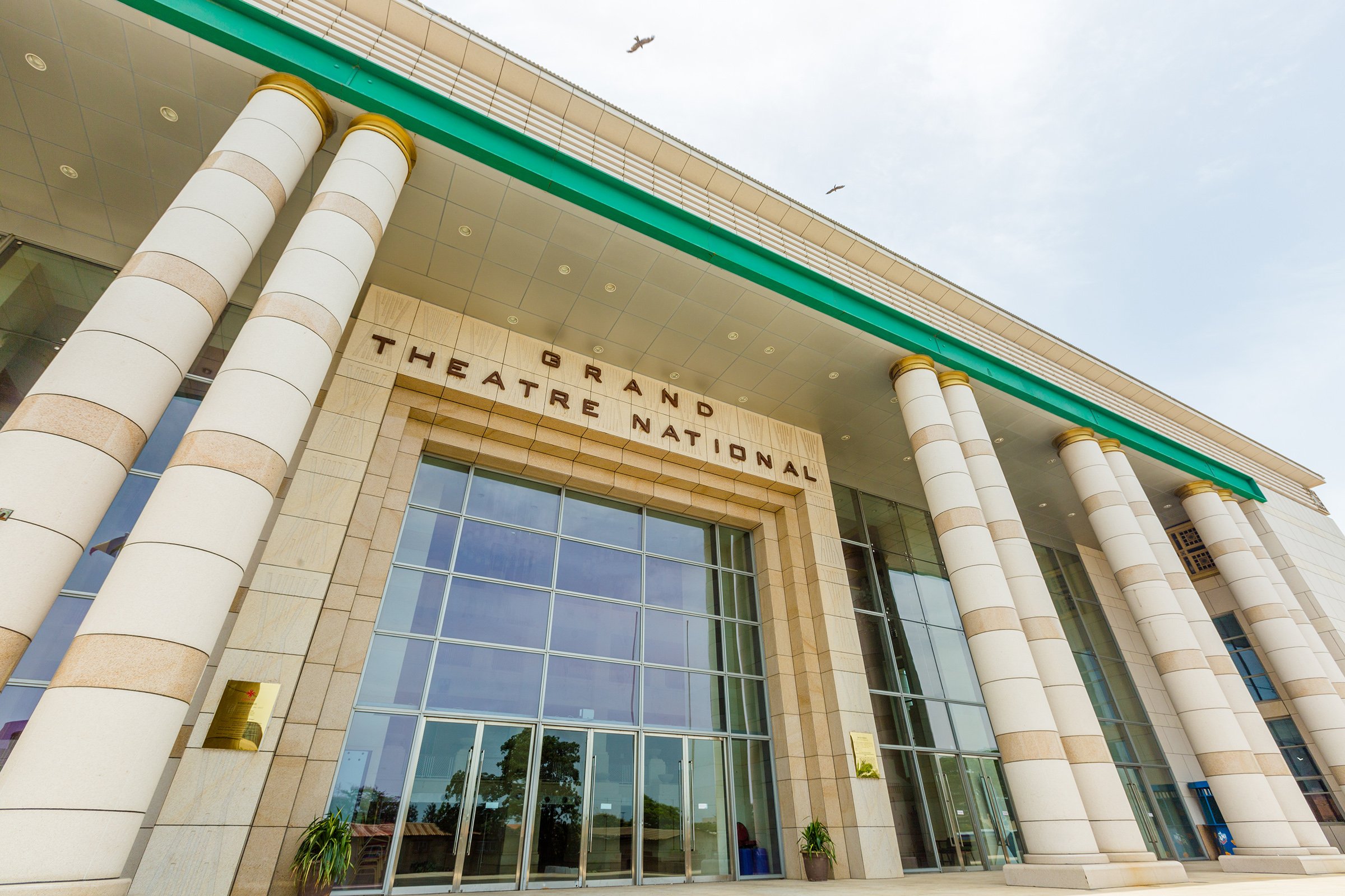 Interdiction des greffages, perruques et dépigmentation pour le personnel du Grand Théâtre de Dakar