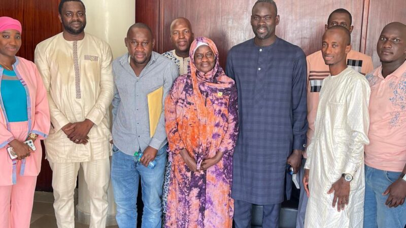 Travailleurs licenciés de Dakar Terminal : les députés s'engagent après une rencontre avec le Collectif