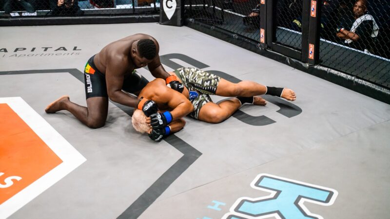 MMA: Le Sénégalais Adama Diop dit Blindé massacre le congolais Christophe Walravens Bomaye (vidéo)
