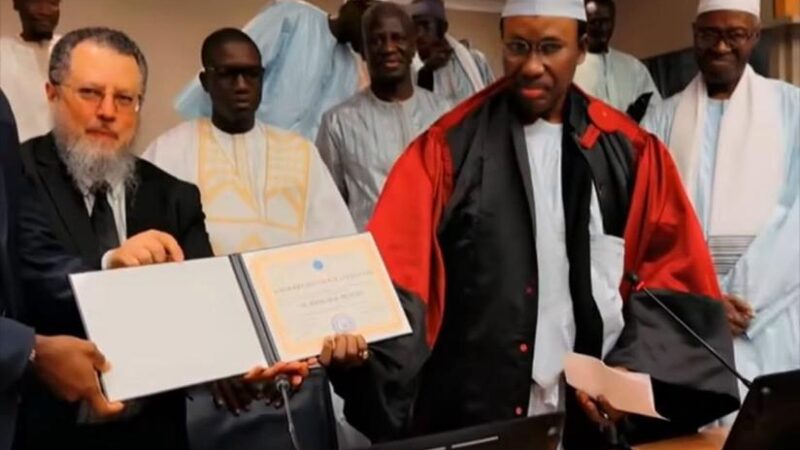 New York : Serigne Mame Mor Mbacké Mourtada honoré docteur honoris causa