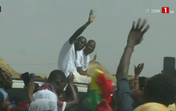 Matam : Kalidou Koulibaly offre une motopompe de 7 millions FCFA aux habitants de Ngano (vidéo)