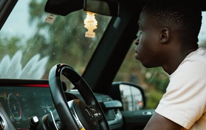 Pendant que les autres vont à Ibiza, Krépin Diatta choisit le Sénégal (photos)