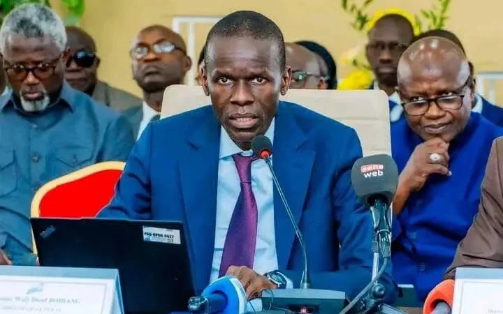 "Un regroupement de politicards et de profitards encagoulés", Waly Diouf Bodiang détruit la société civile