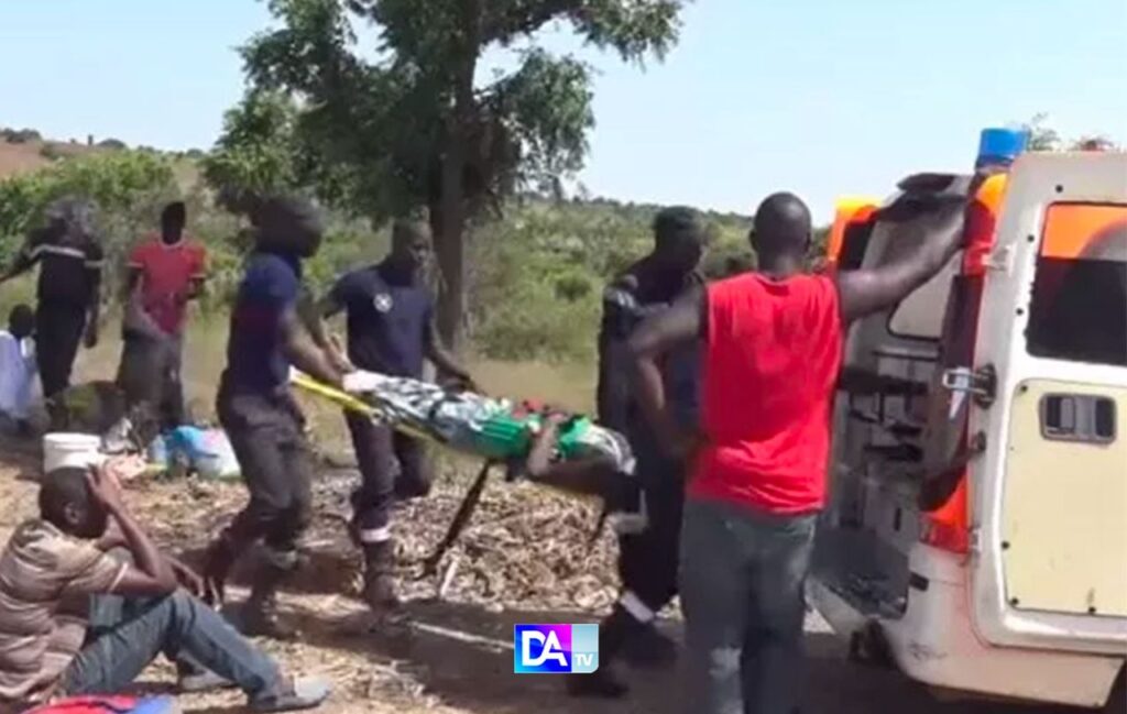 Nioro : Collision mortelle entre un camion et un minicar, quatre morts et 21 blessés