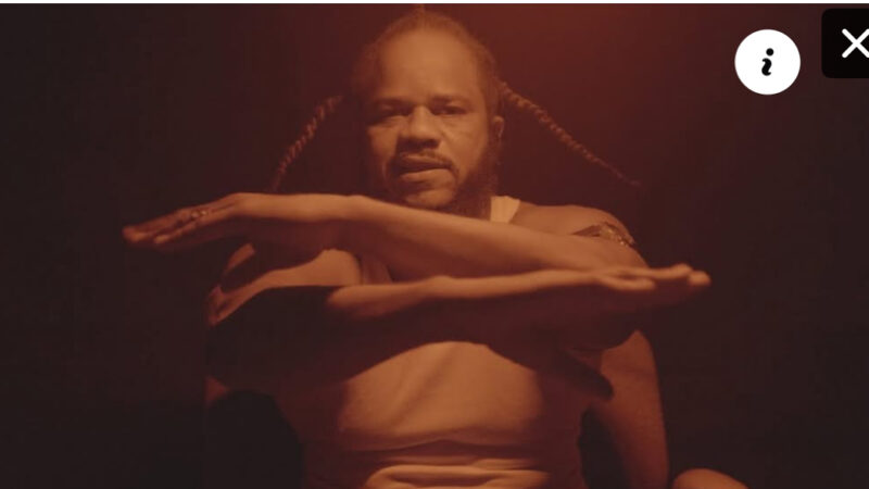 « Porozé » : Le rappeur Thiat s’attaque au pouvoir dans son nouveau single