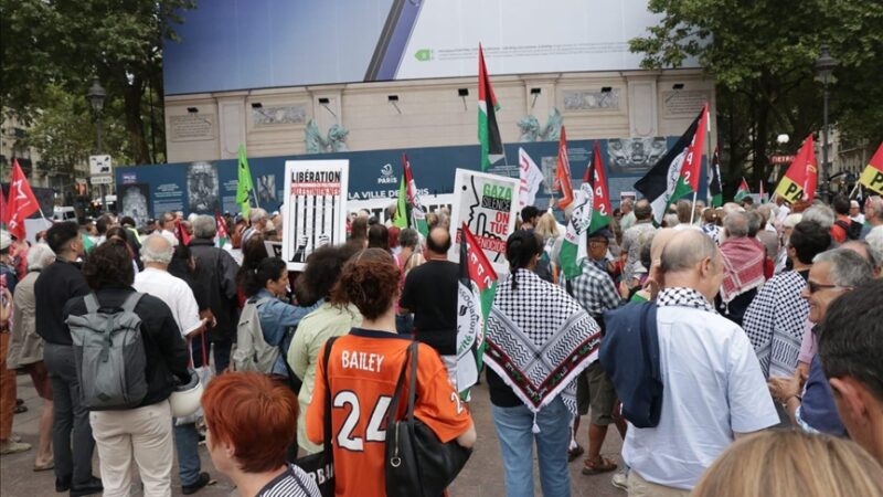 Rassemblement à Paris : Des manifestants réclament des sanctions contre Israël pour la situation à Gaza