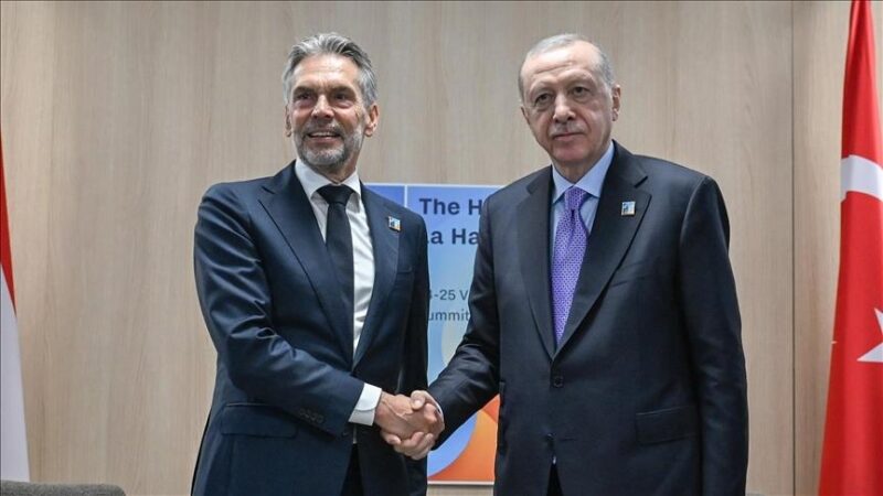 Entretien téléphonique entre Erdogan et le Premier ministre néerlandais : Gaza et l'Ukraine au menu des discussions