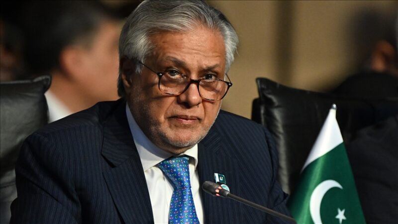 Visite historique au Bangladesh : 13 ans après, un ministre pakistanais des Affaires étrangères à Dacca