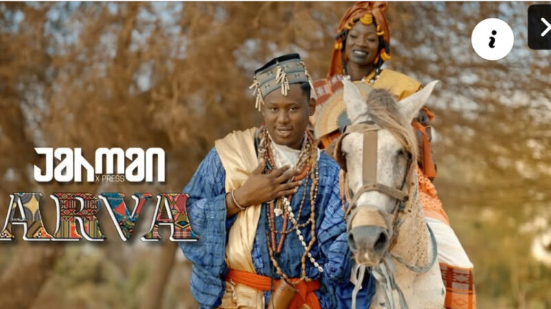 « Arva » : Jahman rend hommage au lieutenant-colonel Kane avec Kiné Lam et Souleymane Faye (Vidéo)