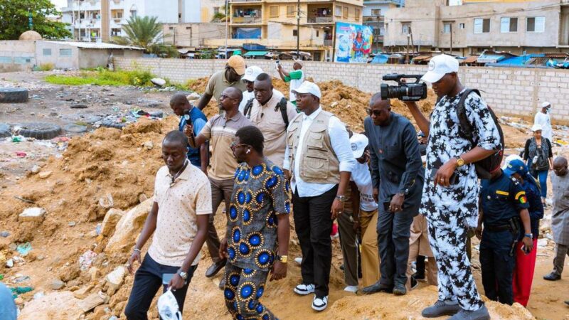 Colobane : Le ministre de l'urbanisme Moussa Bala Fofana lance un plan de sauvetage urbain (vidéo)