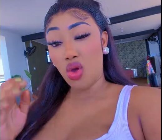 La femme de Sidy Diop enflamme la toile avec son imitation (photos)