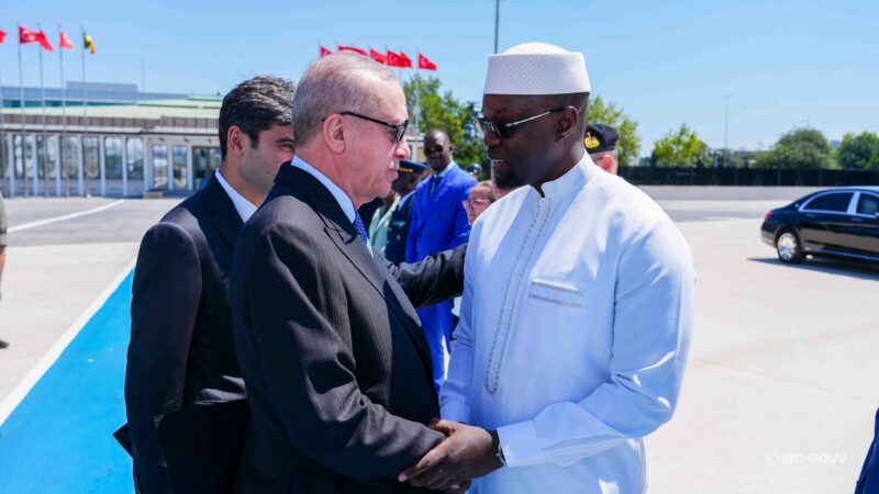 (Photos & Vidéo) Turquie : Fin de la visite officielle d’Ousmane Sonko, raccompagné par le Président Erdoğan