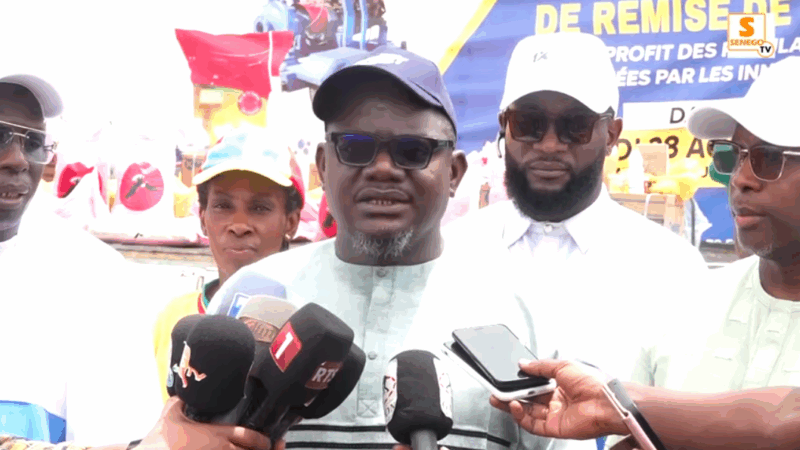 Solidarité à Guédiawaye : Motopompes et denrées alimentaires pour soutenir les victimes des inondations