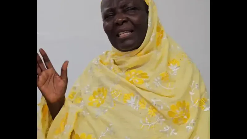 Coumba Gawlo offre un salon luxueux à sa mère pour le Gamou (Vidéo)
