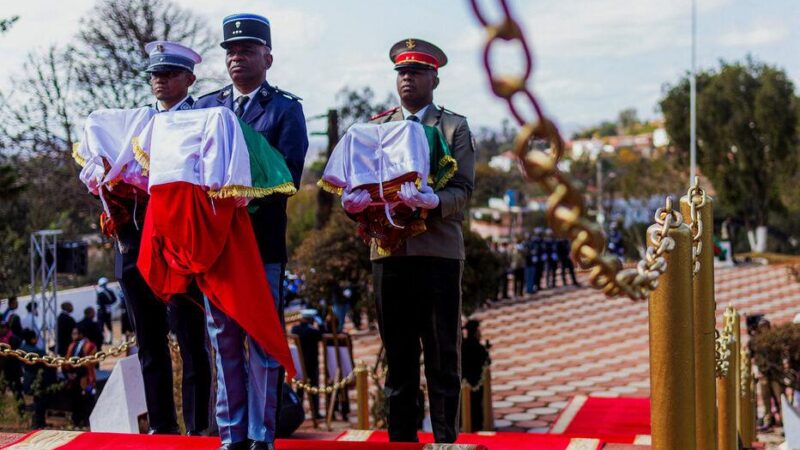 Madagascar : Restitution des reliques du roi Toera et de ses guerriers après 128 ans en France