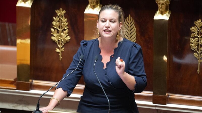 France : LFI dépose une motion de destitution contre Macron après la chute du gouvernement Bayrou