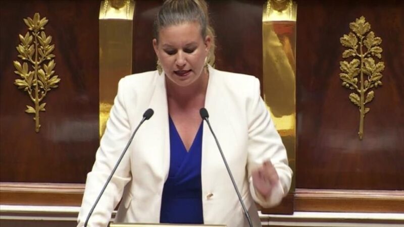 France : LFI dépose une motion de destitution contre Macron, l&rsquo;accusant d&rsquo;un « manquement manifeste »