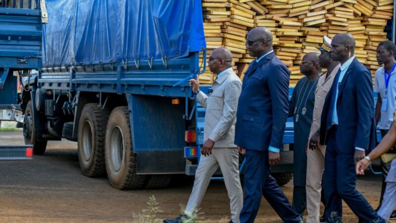 Rentrée 2025-2026 : le Sénégal déploie des milliers de tables-bancs et manuels scolaires