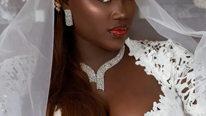 Mamy Cobra en robe de mariée : mariage ou buzz ?