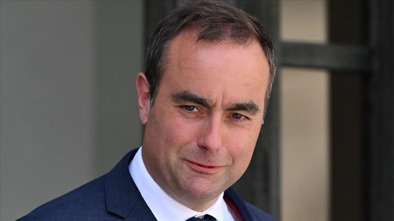 France : Sébastien Lecornu face aux syndicats, la « taxe Zucman » en question