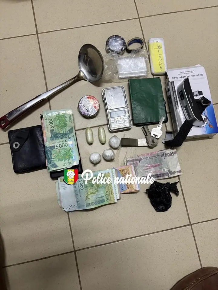 Dakar: Réseau de Trafic de Cocaïne et Crack Démantelé, Cinq Suspects Arrêtés Dont un Offrant un Pot-de-Vin