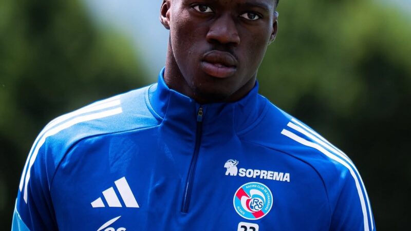 Golden Boy 2025 : le défenseur sénégalais Mamadou Sarr en lice pour le titre de meilleur jeune d’Europe