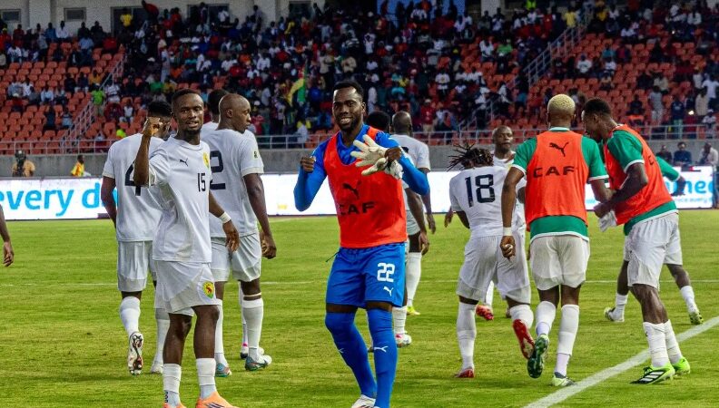Éliminatoires Mondial 2026 : Portée par un doublé d&rsquo;Abdoul Karim Traoré, la Guinée s&rsquo;impose au Mozambique