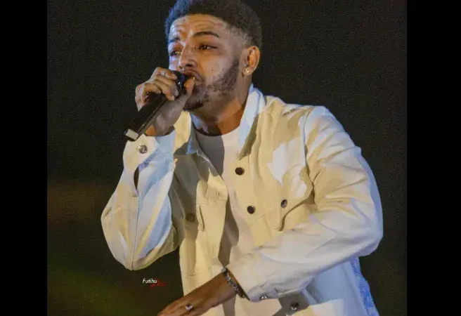 Sénégal – Akbess transforme la douleur en musique et annonce son grand retour avec l’album « Upgrade »
