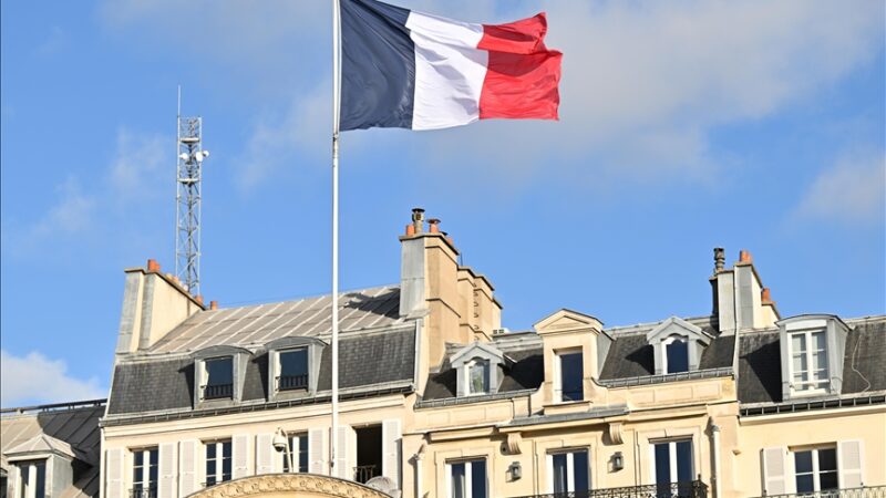 France : BFM TV confond deux députées à l&rsquo;Assemblée, la chaîne présente ses excuses