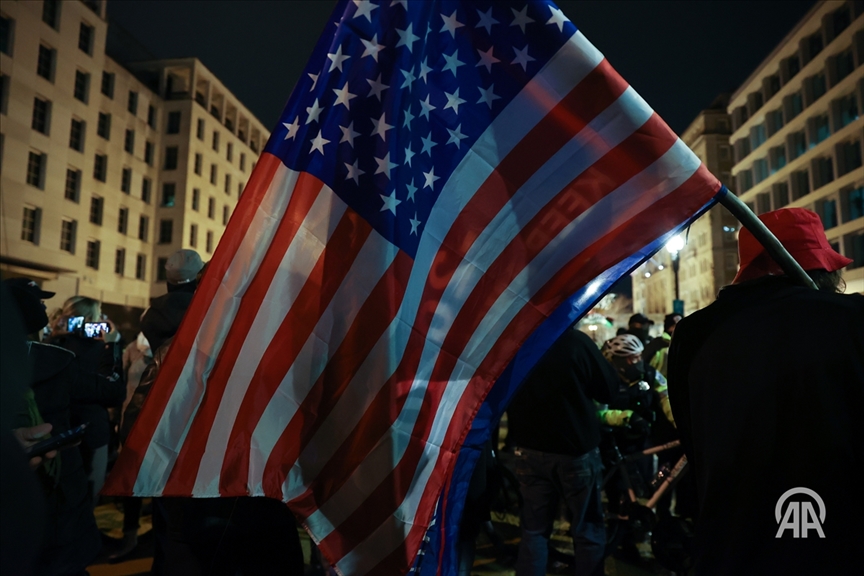 États-Unis – Lutte contre Antifa : Des membres inculpés pour « terrorisme » après une attaque au Texas