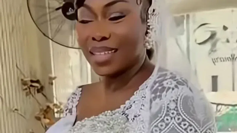 Sénégal – Carnet blanc : L’actrice Ndické de la série « Fassema » s’est mariée (Vidéo)