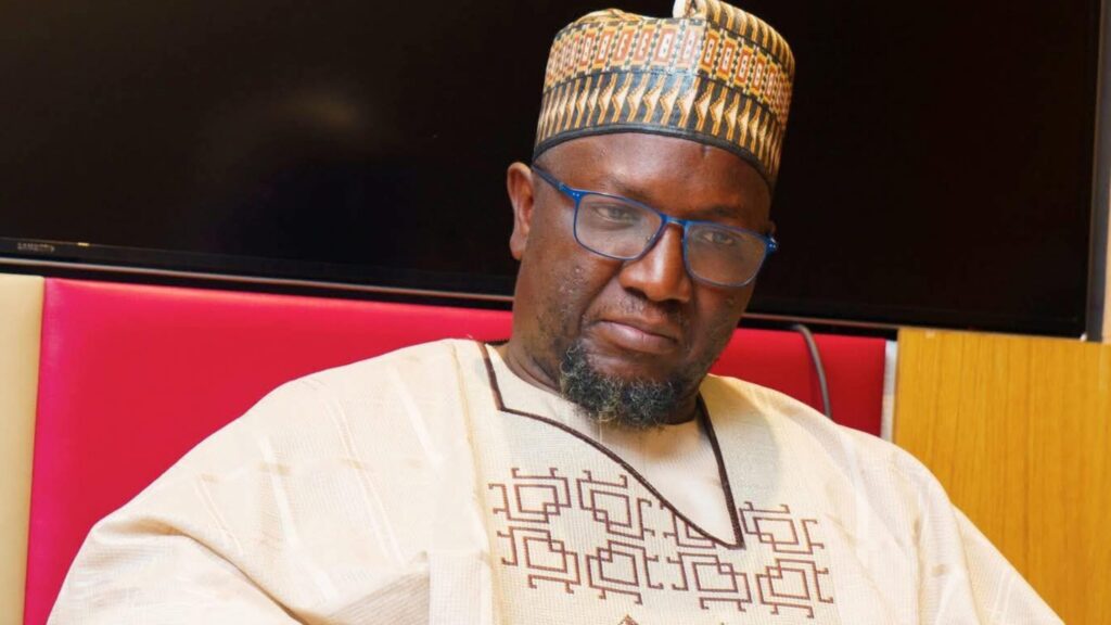 Opinion – Dette au Sénégal, Cheikh Oumar Diagne : « Au nom de l’ignorance et de la bêtise, taisez-vous ! »
