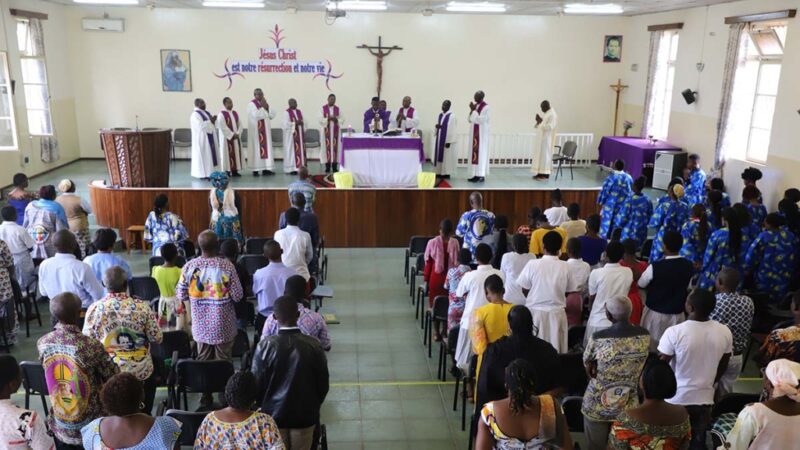 Rapport FIDES sur l&rsquo;Église en Afrique : Un continent devenu « grenier du sacerdoce » mais confronté à des « disparités inquiétantes »