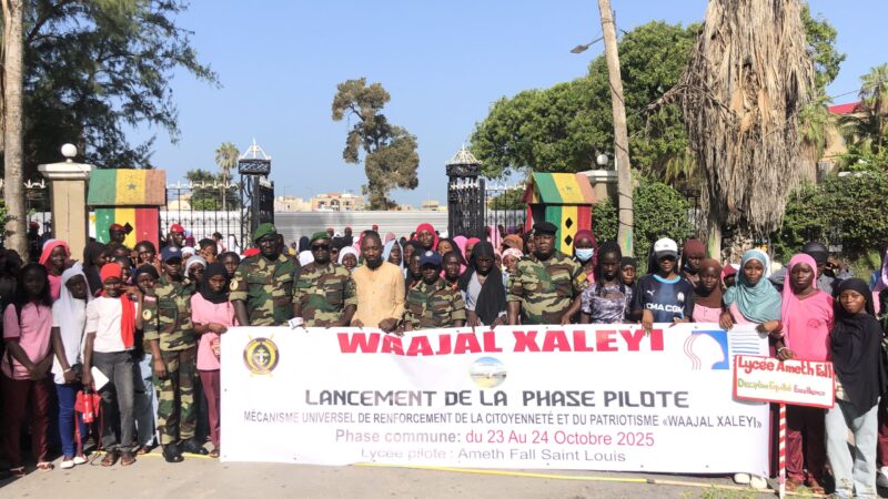 Sénégal – « Vous jetez tout par terre » : Le programme « Waajal Xalé Yi » lancé à Saint-Louis pour enseigner le civisme aux élèves