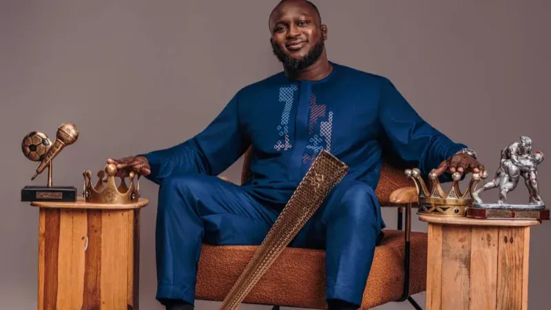 Sénégal – Le Roi des Arènes Modou Lô s’illustre dans un cliché qui retrace sa légende (Photo)
