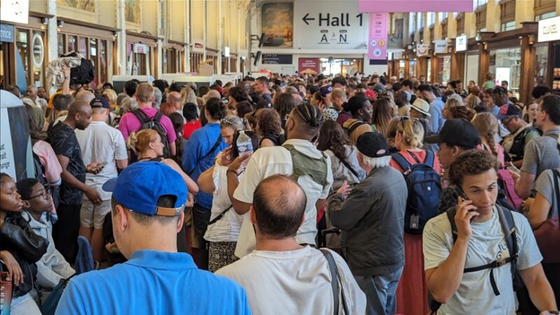 France : Le trafic des TGV paralysé par un incendie volontaire, le ministre dénonce des « actes de vandalisme inacceptables »