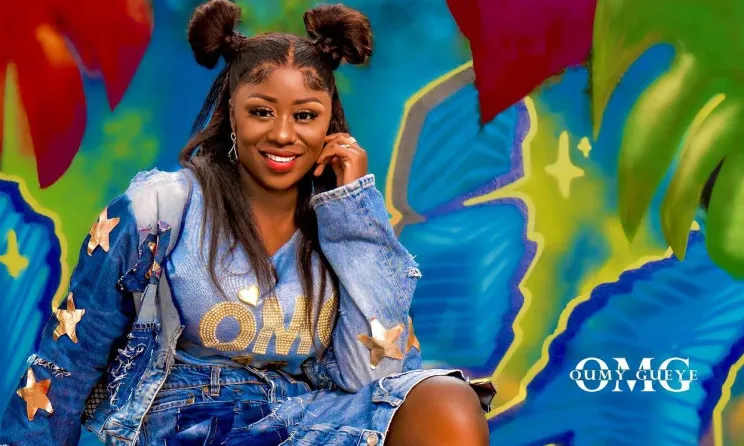 Sénégal – « Une nouvelle étape » : La chanteuse OMG signe chez Warner Music pour une carrière internationale