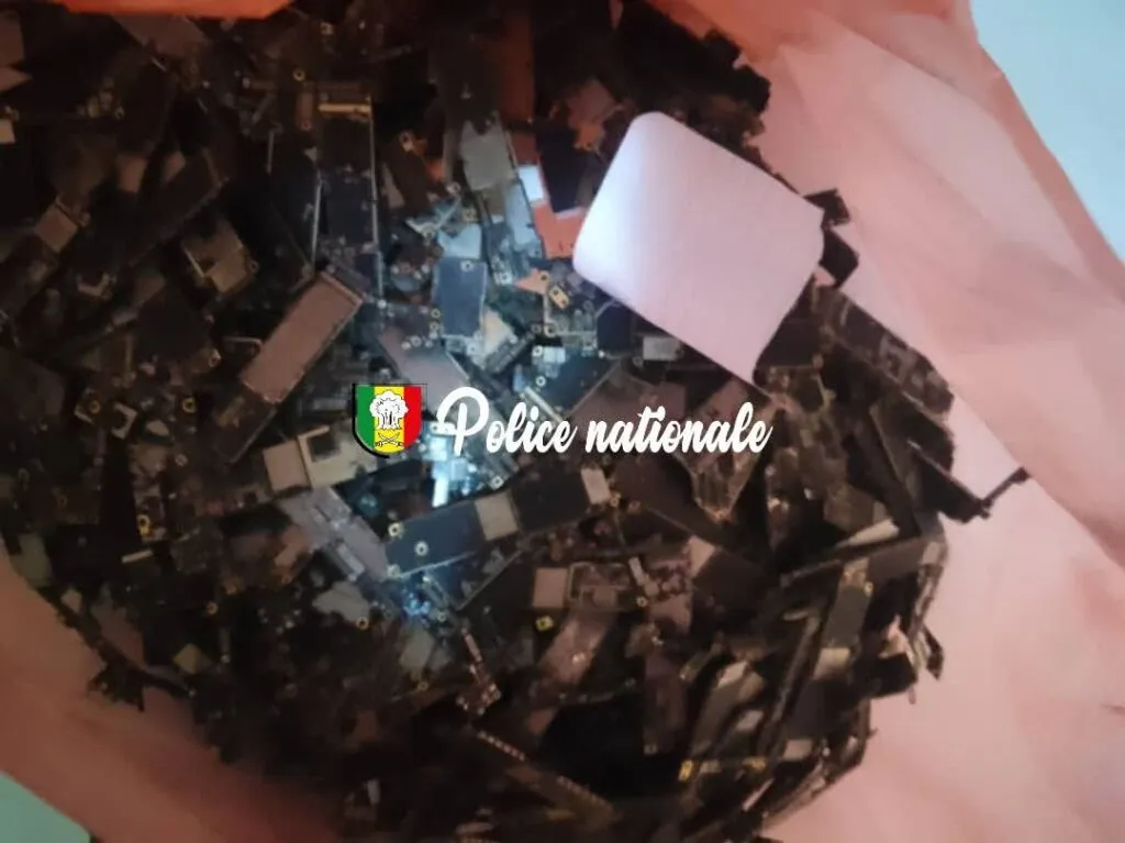 La Matinale Senego : Madiambal, Macky Sall et Azoura Fall - Débats enflammés au Sénégal