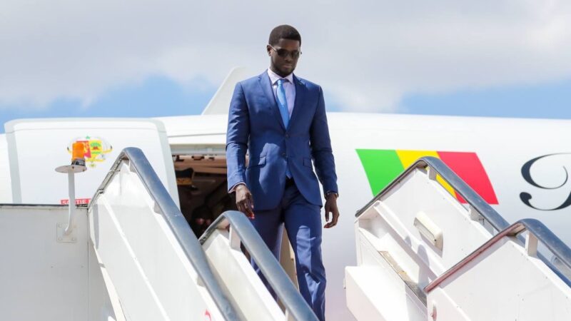 (Photos) Regardez l’arrivée du Président Diomaye Faye à Nairobi pour une visite officielle au Kenya