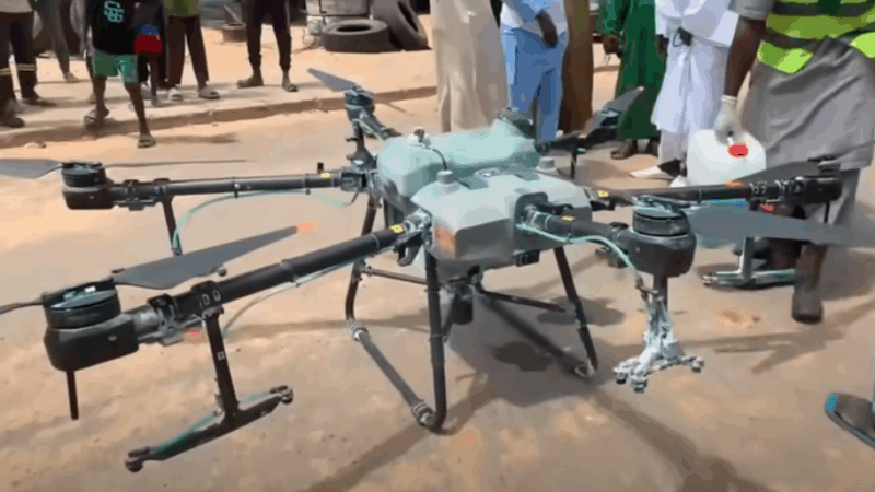 Touba innove: des drones géants pour éradiquer les moustiques dans les zones inondées