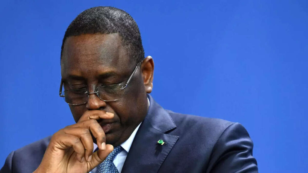 L’étau se resserre sur Macky sur la dette cachée : l’ancien président fait appel à…