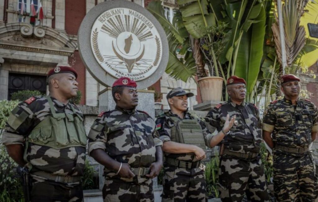 Madagascar, mandat d’arrêt international contre …