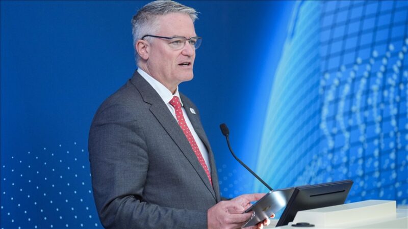 Rapport de l’OCDE sur la migration : Une baisse de 4% en 2024, les États-Unis première destination mondiale