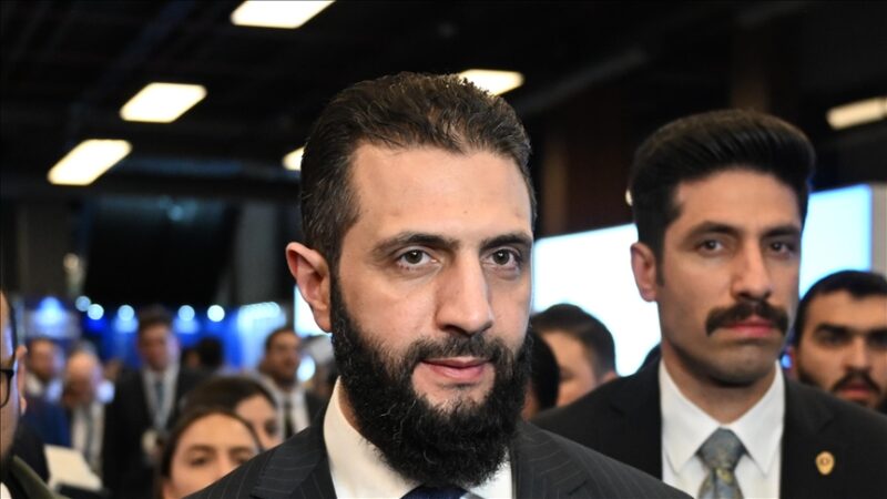 Après la levée des sanctions américaines, le président syrien Al-Charaa à Washington : « Saisir l’opportunité rare qui s’offre à la Syrie »