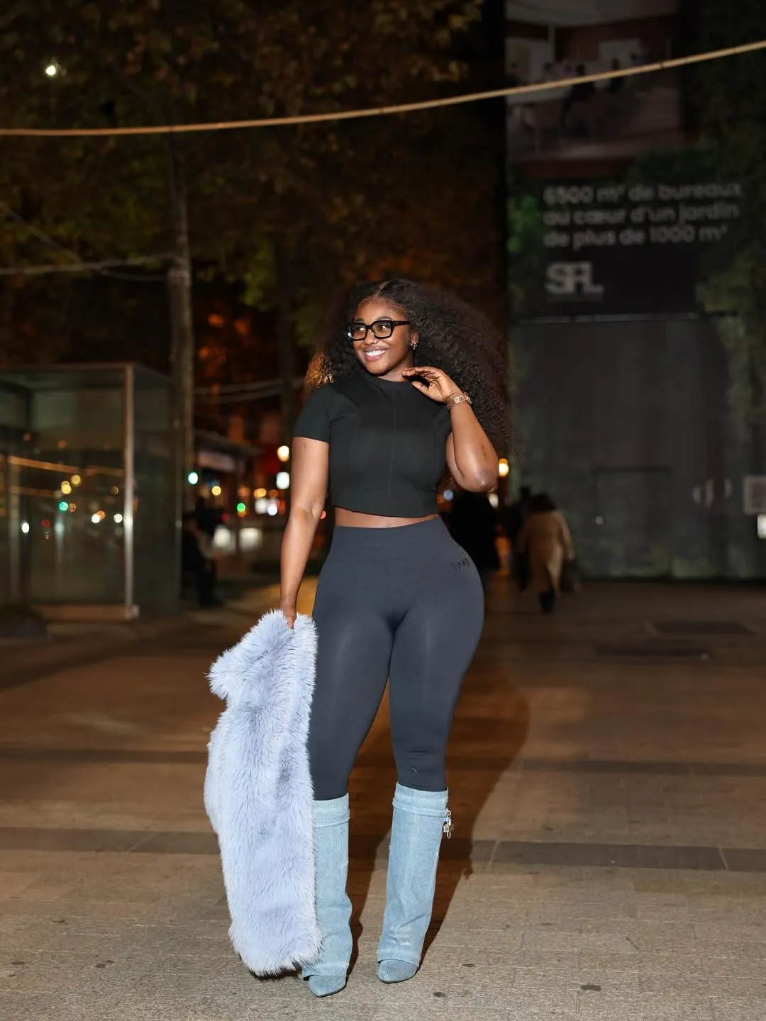 Sénégal – En pleine tournée, Mia Guissé séduit ses fans avec de nouveaux clichés captivants (Photos)